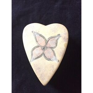 Vintage‎ Heart Shaped Hand Carved Soapstone Trinket/Jewelry Box-Valentines Gift